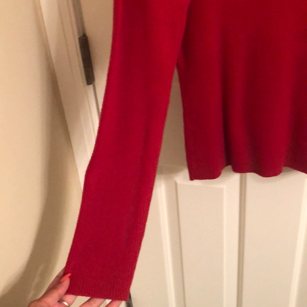 Red Ribbed Turtleneck Sweater - Picture 3 of 4